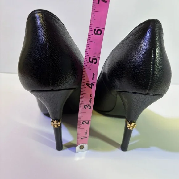Tory Burch - Sleek Black Stiletto Heels with Pointed Toe - 9 - Picture 7 of 13